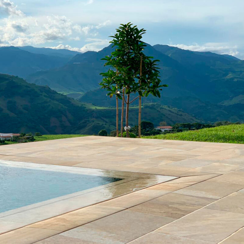 rosa-gres-porcelanico-pietro-golden-1.jpg